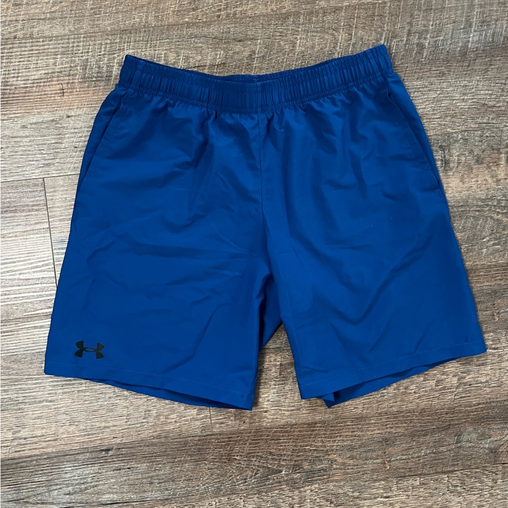 Under Armour Youth XL Athletic Shorts in Blue